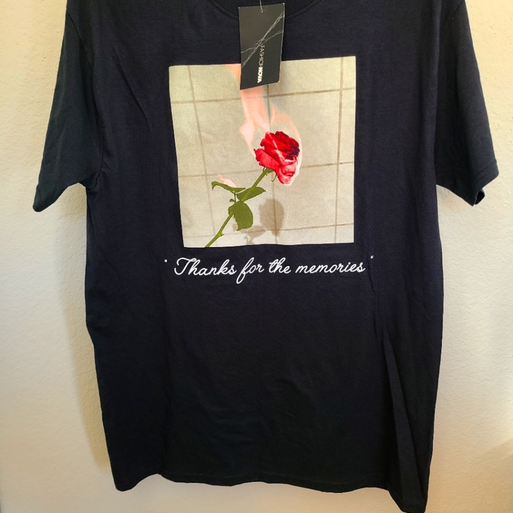 Brand New Fashion Nova T-Shirt Rose Thanks For The Memories Size Medium Black